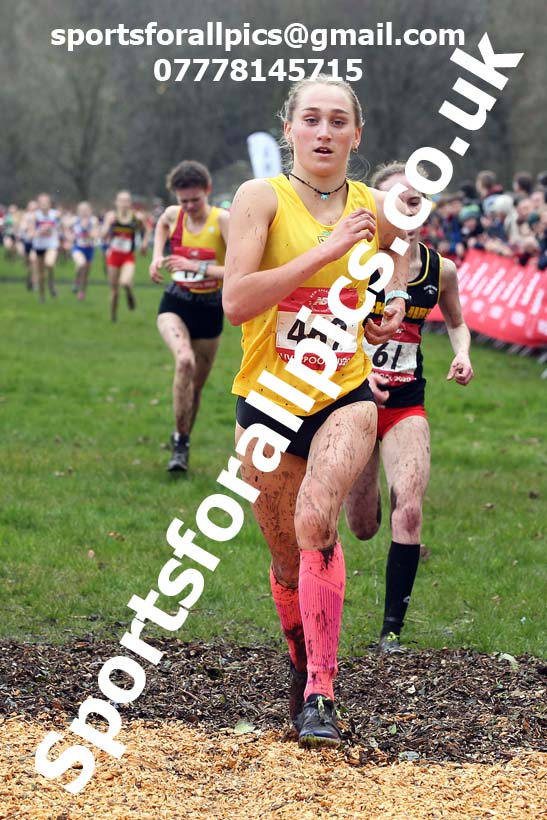 Intermediate girls, 2020 New Balance English Schools Champs., Sefton Park, Liverpool. Photo: David T. Hewitson/Sports for All Pics